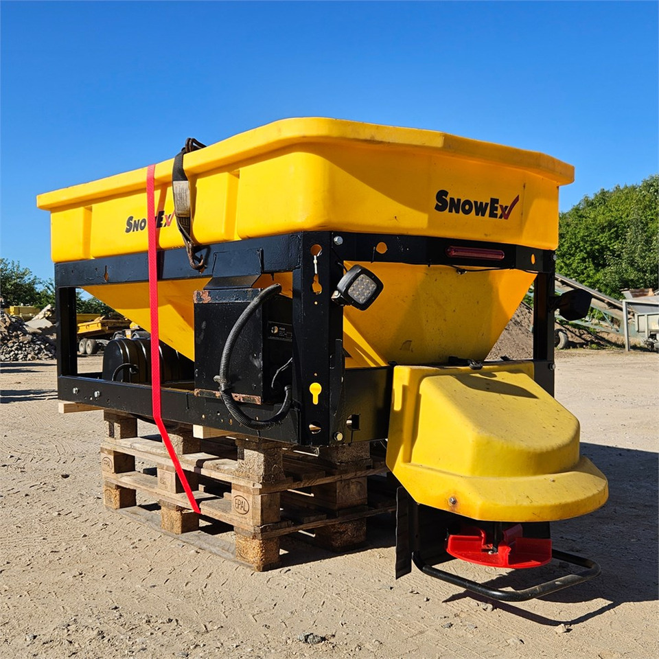 SnowEX V-Maxx 8500 - الرمال مفرشة: صور 5 SnowEX V-Maxx 8500 - الرمال مفرشة: صور 5