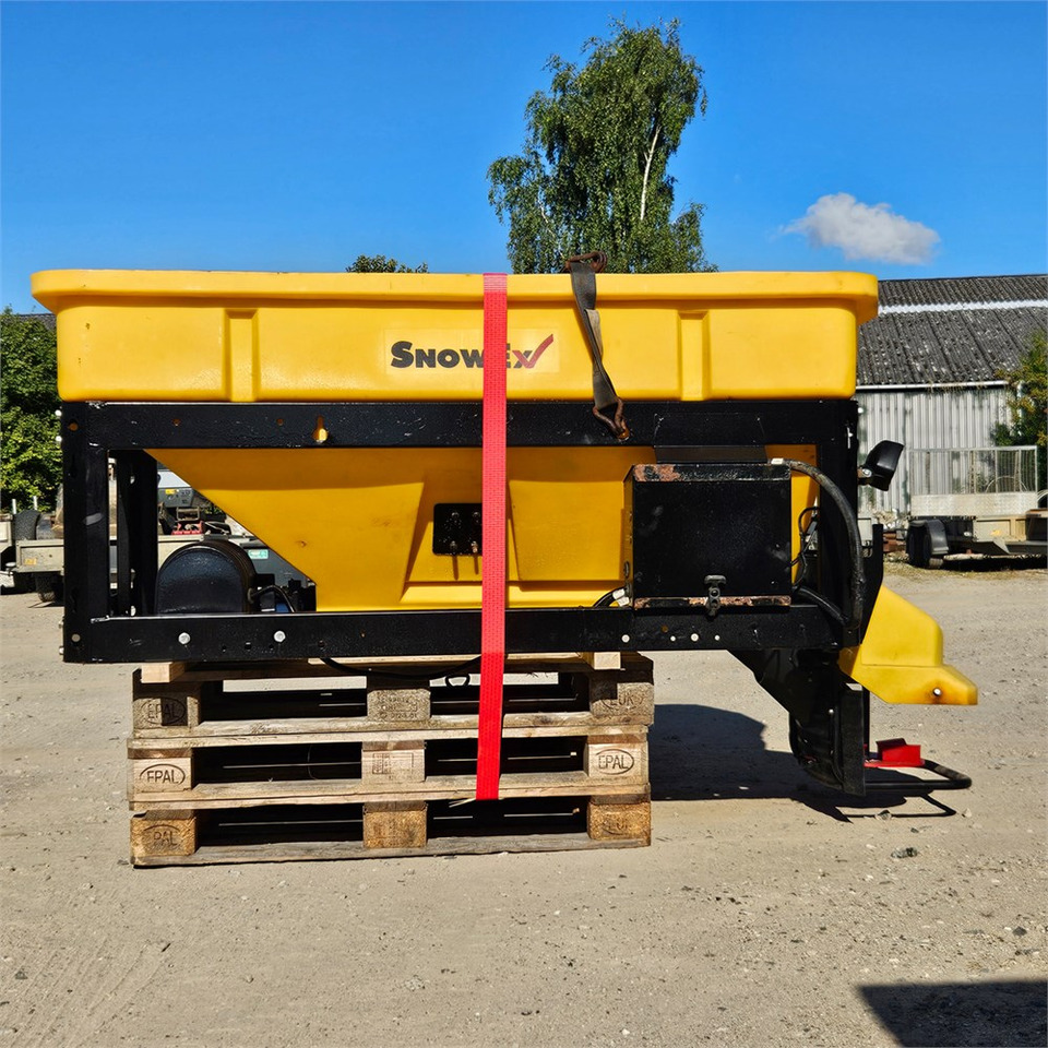 SnowEX V-Maxx 8500 - الرمال مفرشة: صور 4 SnowEX V-Maxx 8500 - الرمال مفرشة: صور 4