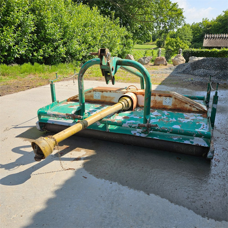 Spearhead Roller Mower - جزازة المروج: صور 5 Spearhead Roller Mower - جزازة المروج: صور 5
