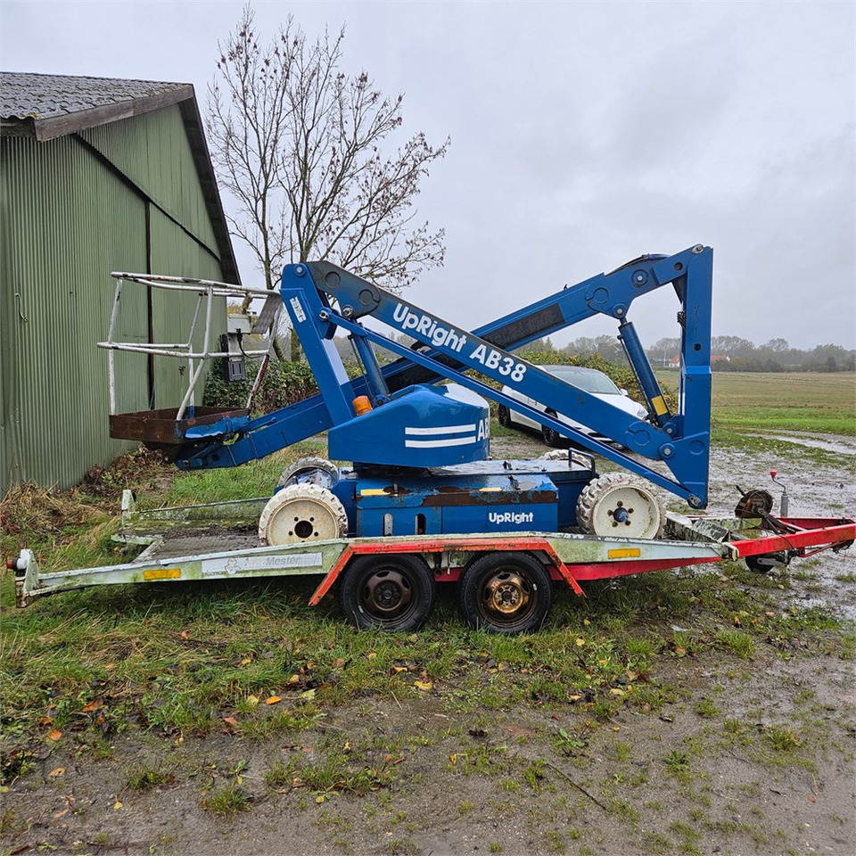 UpRight AB38 - رافعات سلة مفصلية: صور 5 UpRight AB38 - رافعات سلة مفصلية: صور 5