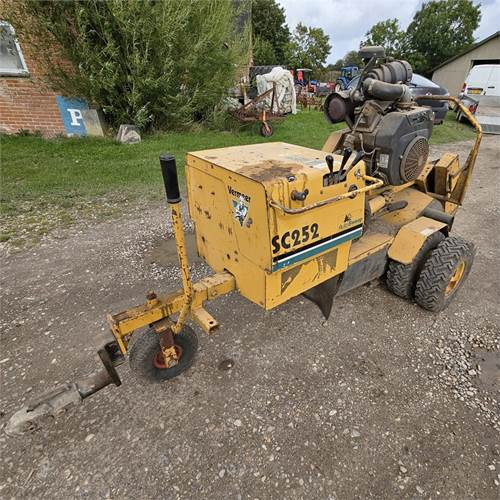 Vermeer SC252 - جلاخات أجذال الشجر: صور 1 Vermeer SC252 - جلاخات أجذال الشجر: صور 1