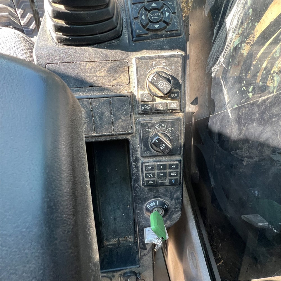 حفارات زحافة Volvo EC250 EL: صور 23