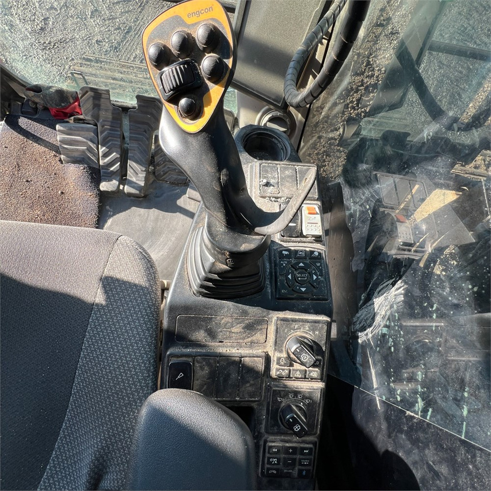 حفارات زحافة Volvo EC250 EL: صور 21