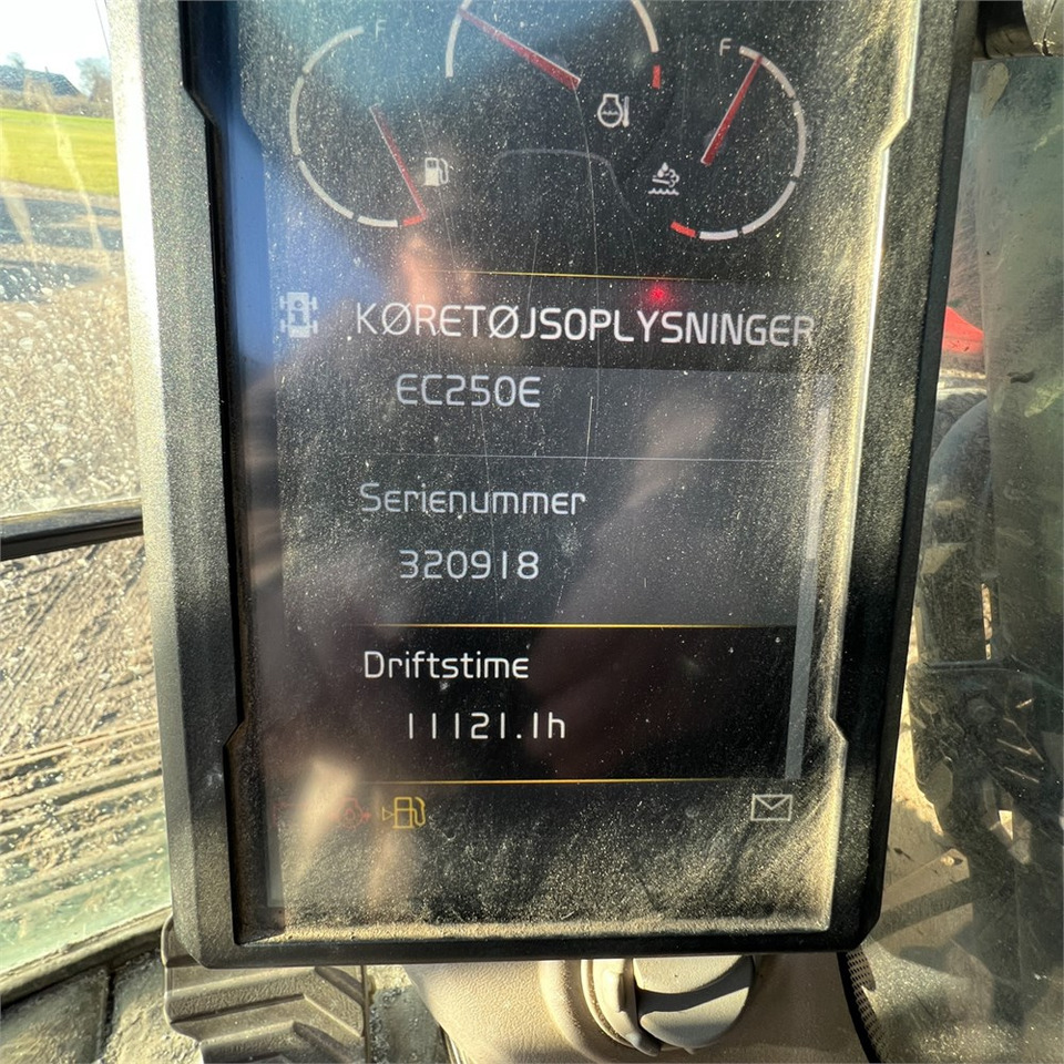 حفارات زحافة Volvo EC250 EL: صور 26