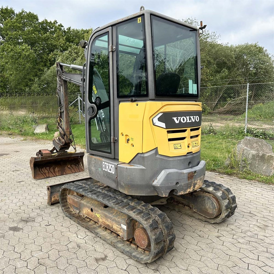 Volvo ECR25 D - حفارة مصغرة: صور 3 Volvo ECR25 D - حفارة مصغرة: صور 3