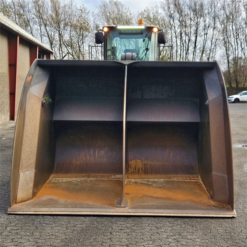 اللودر بعجل Volvo L150 G: صور 15