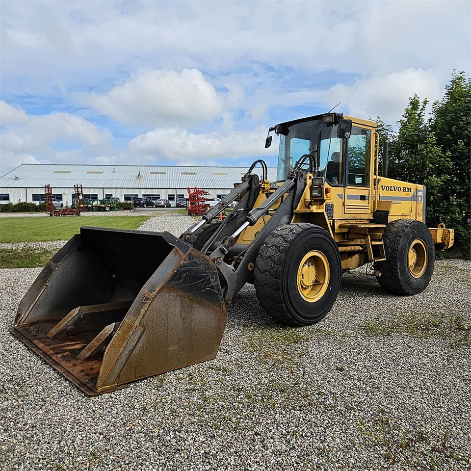 Volvo L90 B - اللودر بعجل: صور 1 Volvo L90 B - اللودر بعجل: صور 1