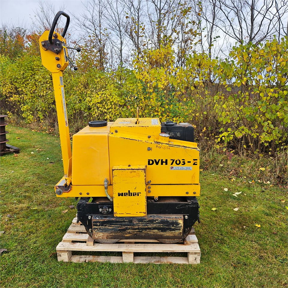 Weber DVH 703 E - مداحل الأسفلت الصغيرة: صور 3 Weber DVH 703 E - مداحل الأسفلت الصغيرة: صور 3