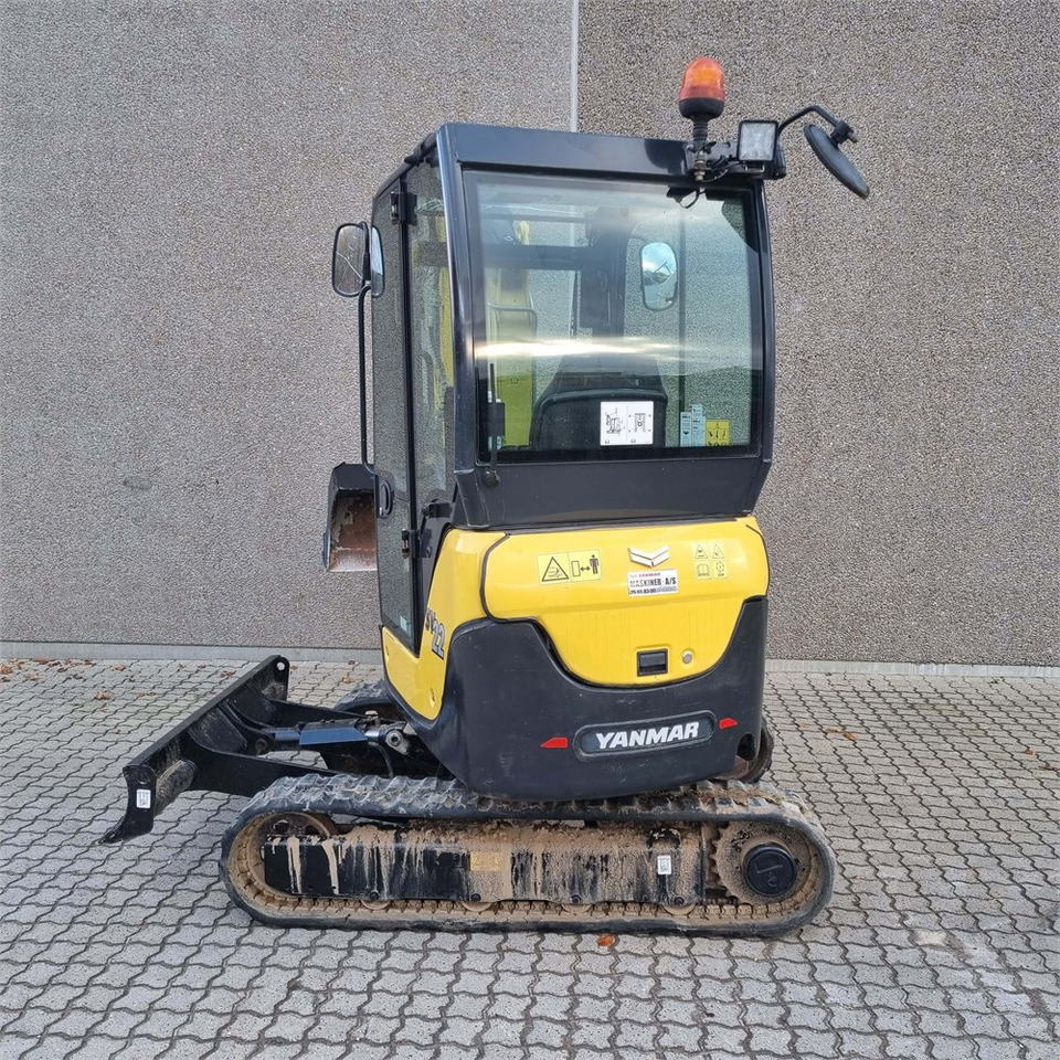 Yanmar SV22 - حفارة مصغرة: صور 4 Yanmar SV22 - حفارة مصغرة: صور 4