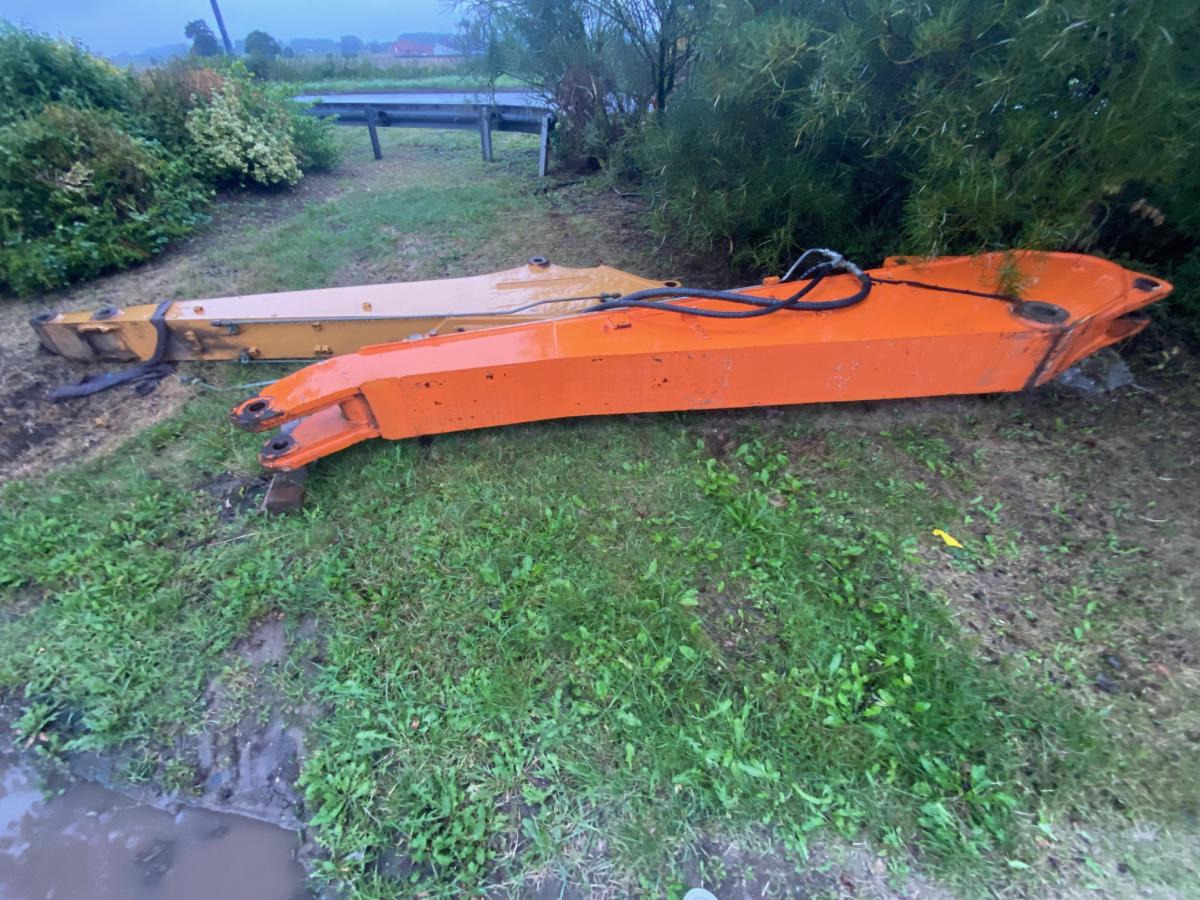 CASE ET DOOSAN BALANCIERS 2M70 & 3M - ذراع الرافعة: صور 3 CASE ET DOOSAN BALANCIERS 2M70 & 3M - ذراع الرافعة: صور 3