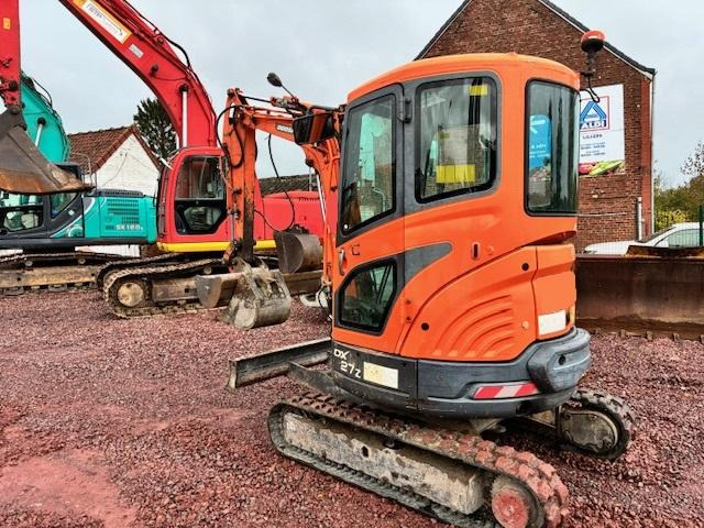 Doosan DX 27 Z - حفارة مصغرة: صور 4 Doosan DX 27 Z - حفارة مصغرة: صور 4