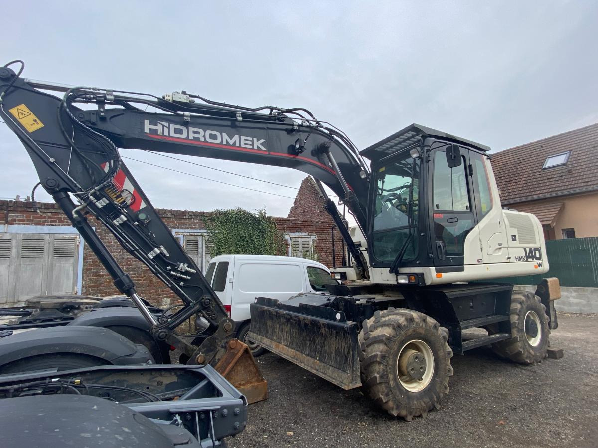 Hidromek HMK 140W - حفارة على عجلات: صور 1 Hidromek HMK 140W - حفارة على عجلات: صور 1