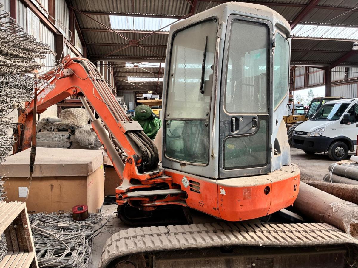 Hitachi EX 50-U - حفارة مصغرة: صور 1 Hitachi EX 50-U - حفارة مصغرة: صور 1