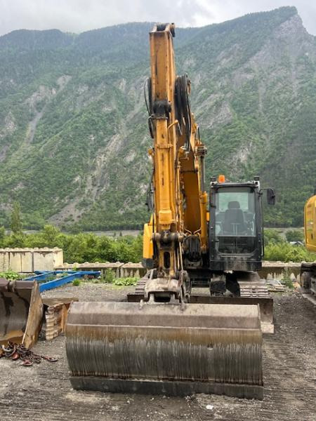 KATO HD 514MR-7 - حفارات زحافة: صور 4 KATO HD 514MR-7 - حفارات زحافة: صور 4