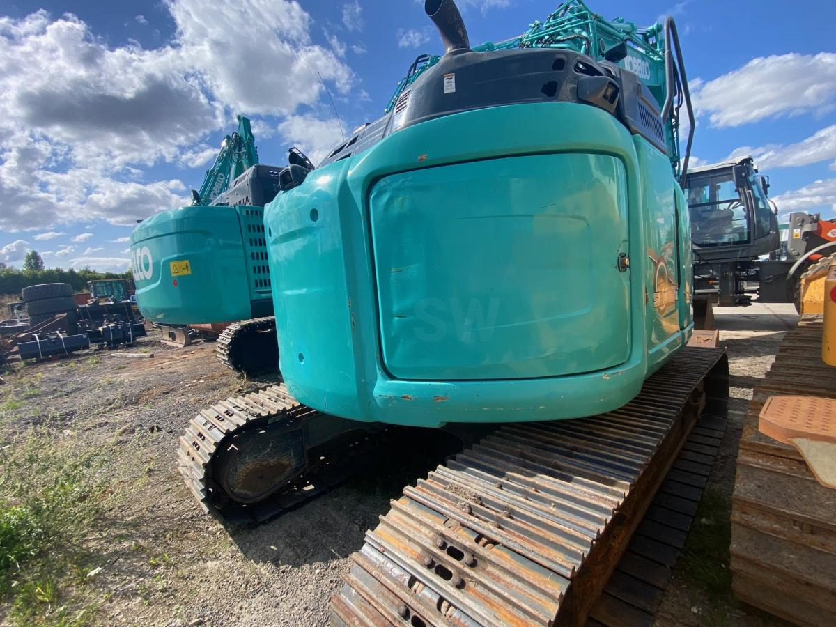 Kobelco SK 140SRLC-5 - حفارات زحافة: صور 5 Kobelco SK 140SRLC-5 - حفارات زحافة: صور 5