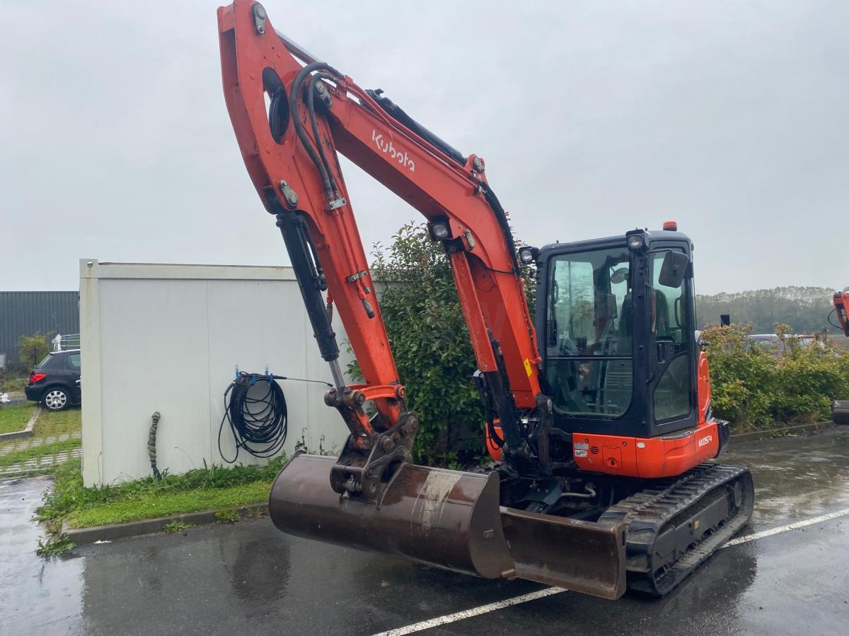 Kubota KX 057-4 - حفارة مصغرة: صور 5 Kubota KX 057-4 - حفارة مصغرة: صور 5