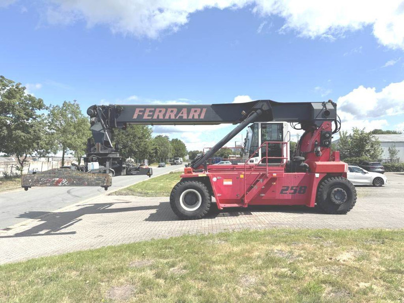 CVS Ferrari F258.6 - رافعات حاويات: صور 1 CVS Ferrari F258.6 - رافعات حاويات: صور 1