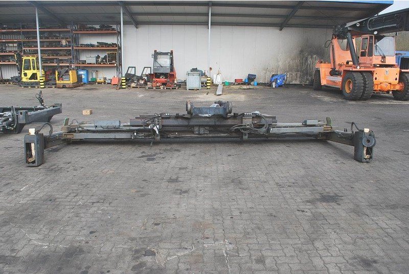 Kalmar 20-40 feet Sidespreader - معدات المناولة: صور 3 Kalmar 20-40 feet Sidespreader - معدات المناولة: صور 3