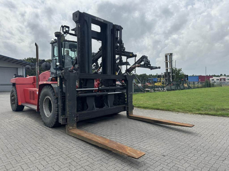 Kalmar DCG300-12LB - رافعة شوكية ديزل: صور 3 Kalmar DCG300-12LB - رافعة شوكية ديزل: صور 3