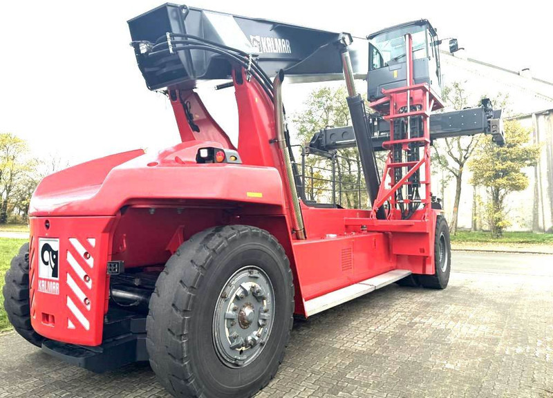 Kalmar DRG450-70S5XS - رافعات حاويات: صور 5 Kalmar DRG450-70S5XS - رافعات حاويات: صور 5
