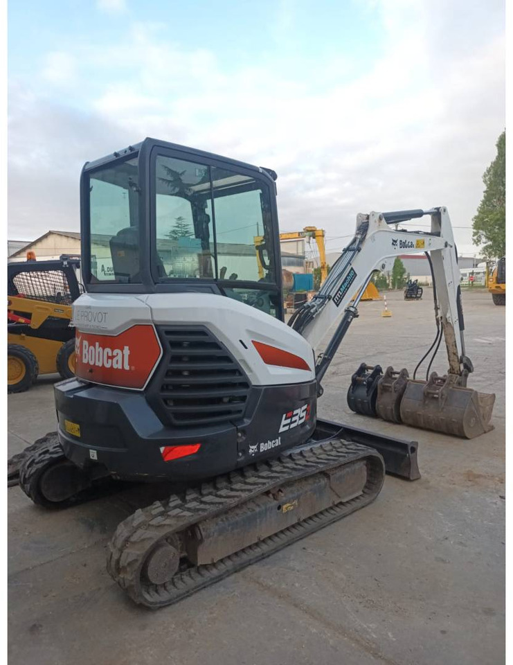 BOBCAT E35Z - حفارات زحافة: صور 3 BOBCAT E35Z - حفارات زحافة: صور 3