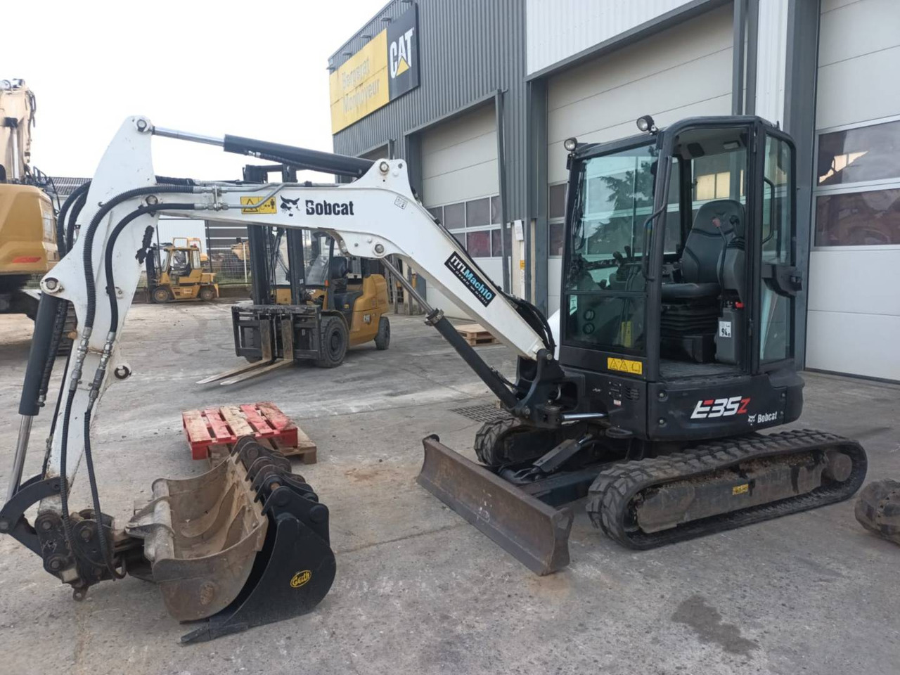 BOBCAT E35Z - حفارات زحافة: صور 1 BOBCAT E35Z - حفارات زحافة: صور 1