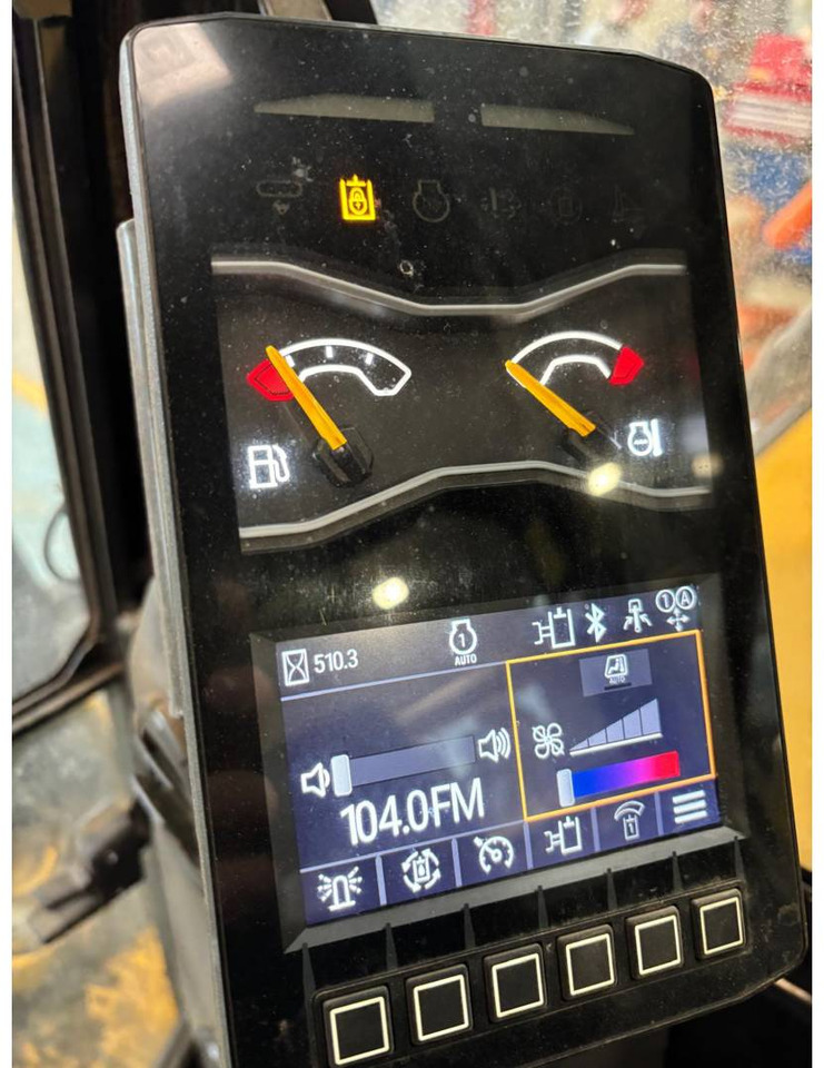 CAT 305 - حفارات زحافة: صور 5 CAT 305 - حفارات زحافة: صور 5