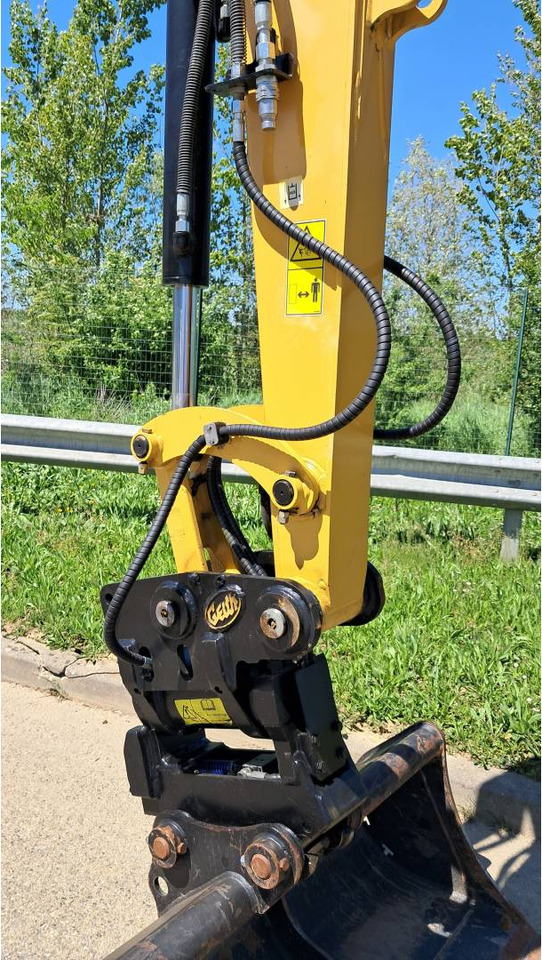 حفارات زحافة CAT 306 CR: صور 13