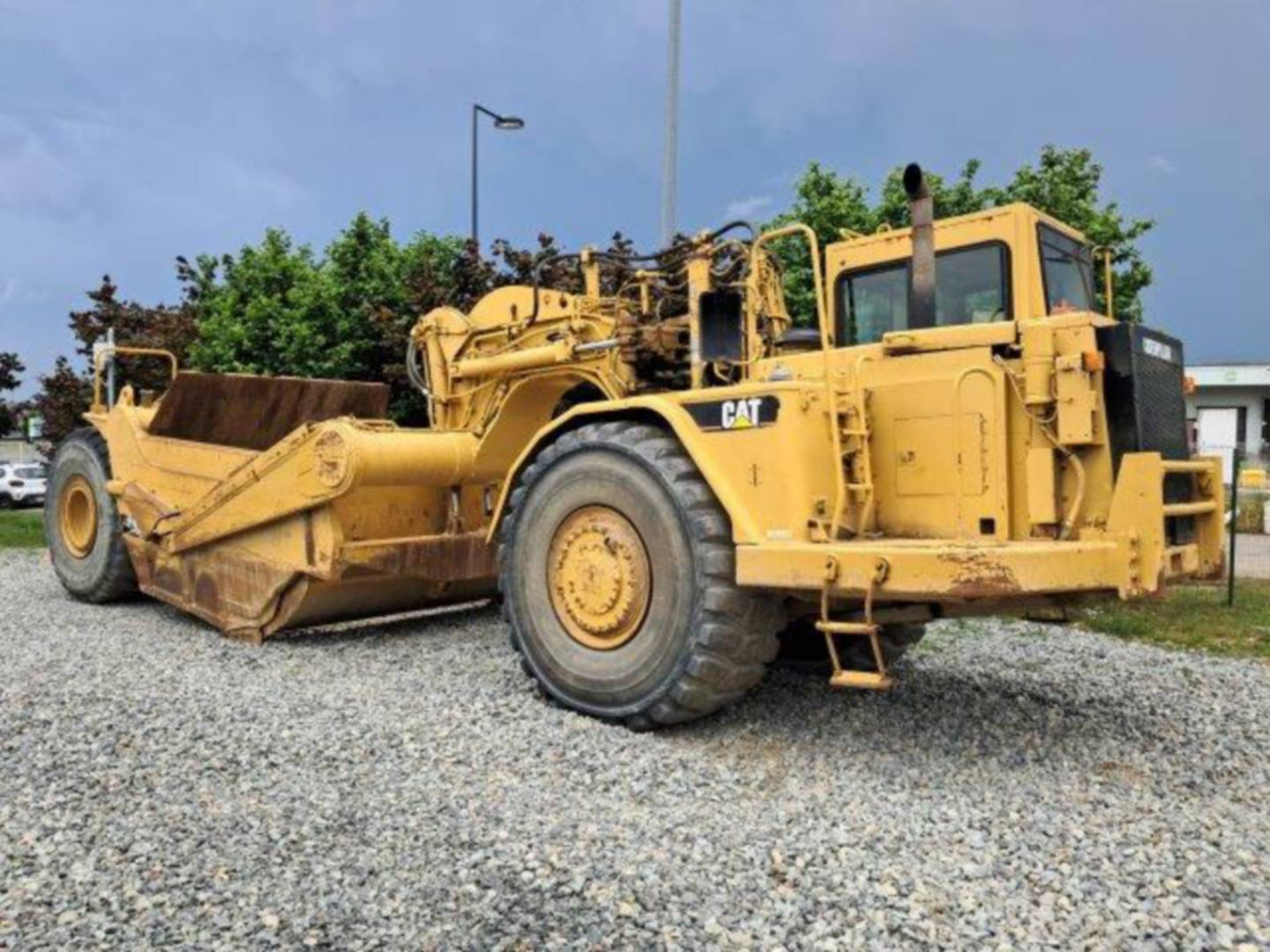 CAT 621F - ماكينات التسوية: صور 3 CAT 621F - ماكينات التسوية: صور 3