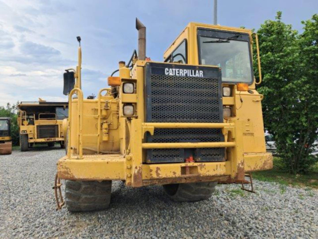 CAT 621F - ماكينات التسوية: صور 1 CAT 621F - ماكينات التسوية: صور 1