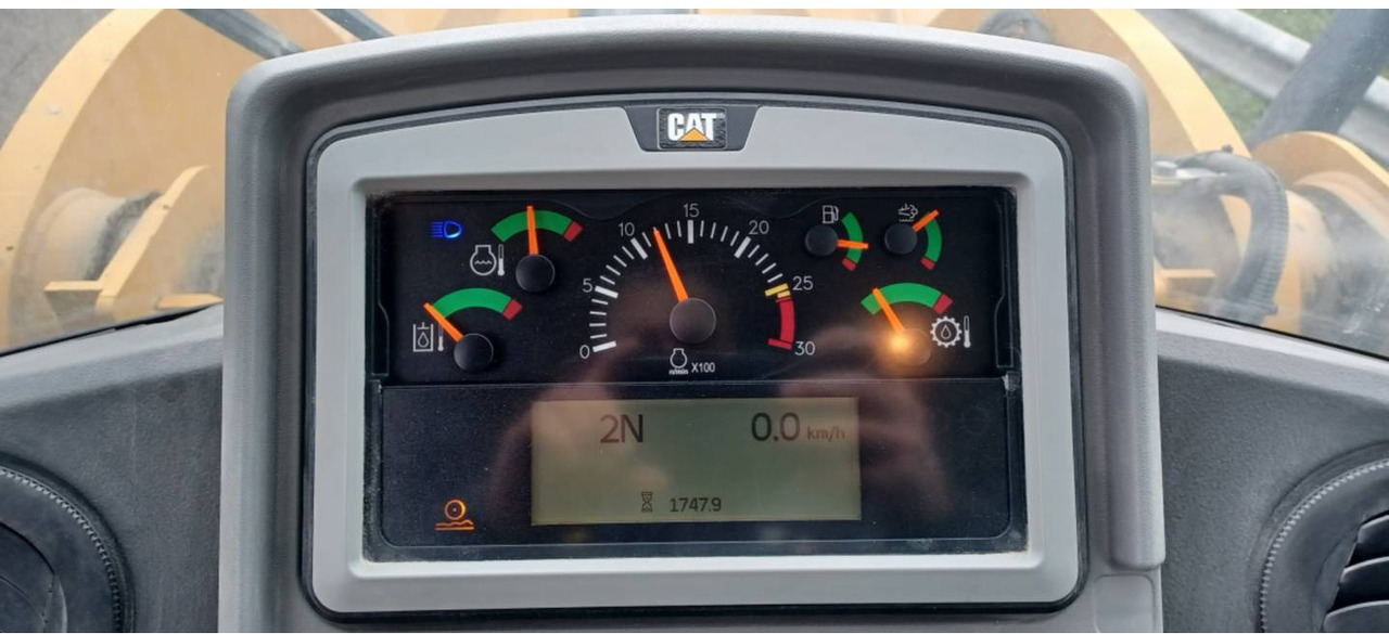 CAT 950M - اللودر بعجل: صور 5 CAT 950M - اللودر بعجل: صور 5