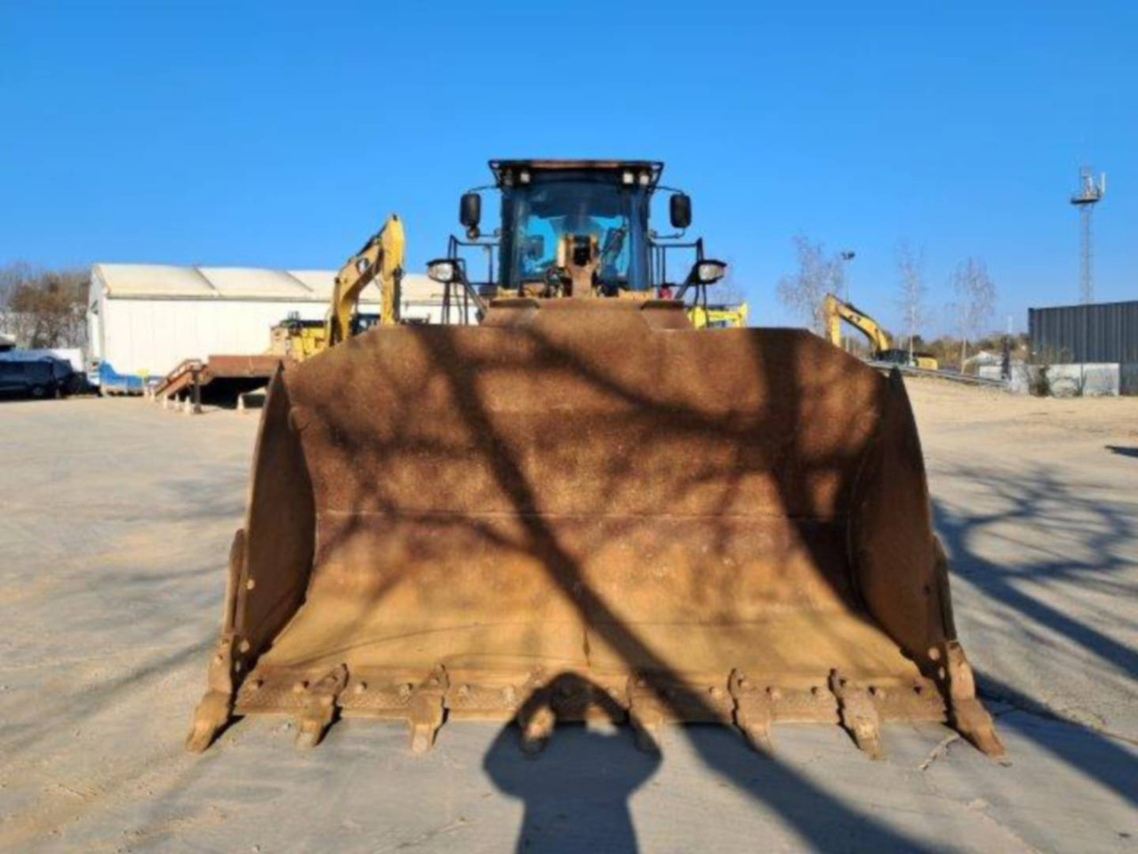 اللودر بعجل CAT 972K: صور 10 اللودر بعجل CAT 972K: صور 10