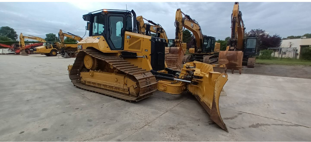 CAT D5 - بلدوزر: صور 2 CAT D5 - بلدوزر: صور 2