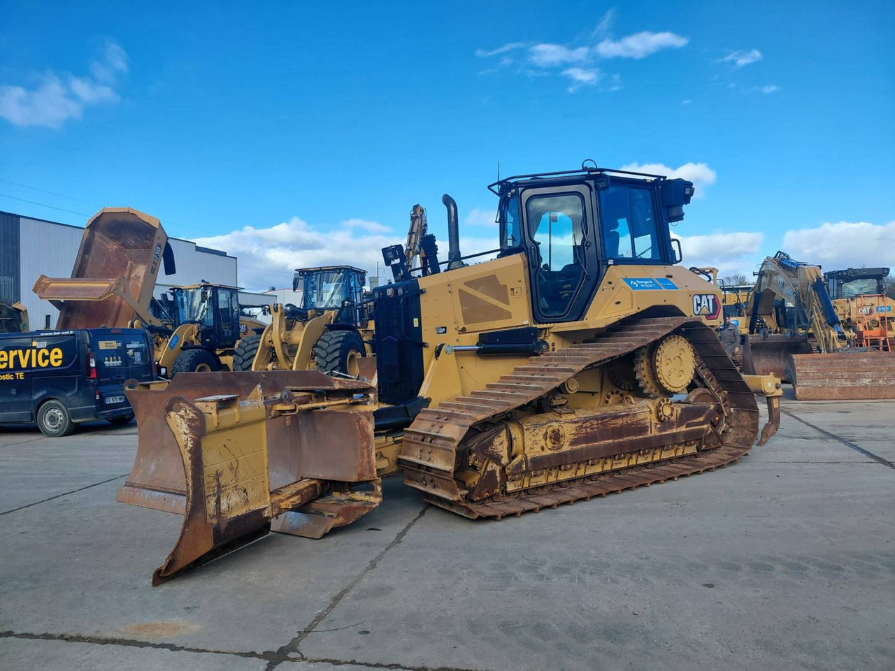 CAT D5 - بلدوزر: صور 2 CAT D5 - بلدوزر: صور 2