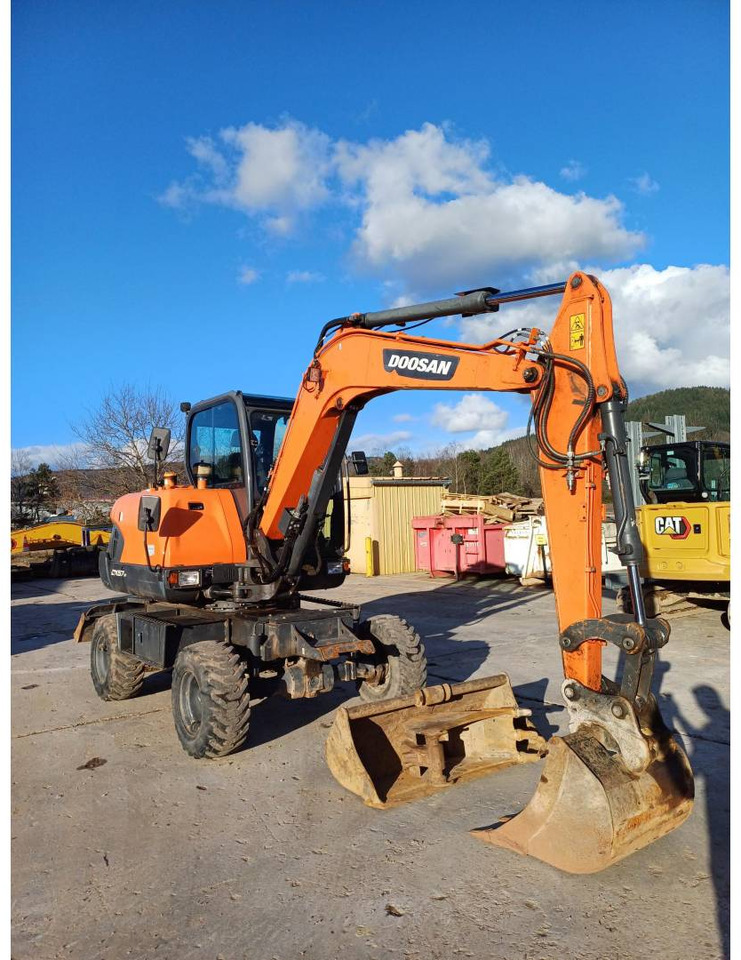 DOOSAN INFRACORE AMERICA CORP. DX57W-7 - حفارة على عجلات: صور 2 DOOSAN INFRACORE AMERICA CORP. DX57W-7 - حفارة على عجلات: صور 2