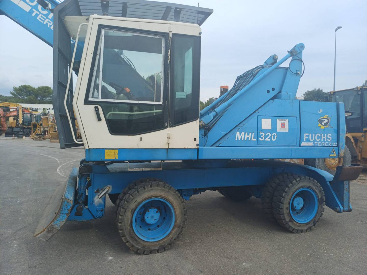 FUCHS MHL320 - حفارة على عجلات: صور 1 FUCHS MHL320 - حفارة على عجلات: صور 1