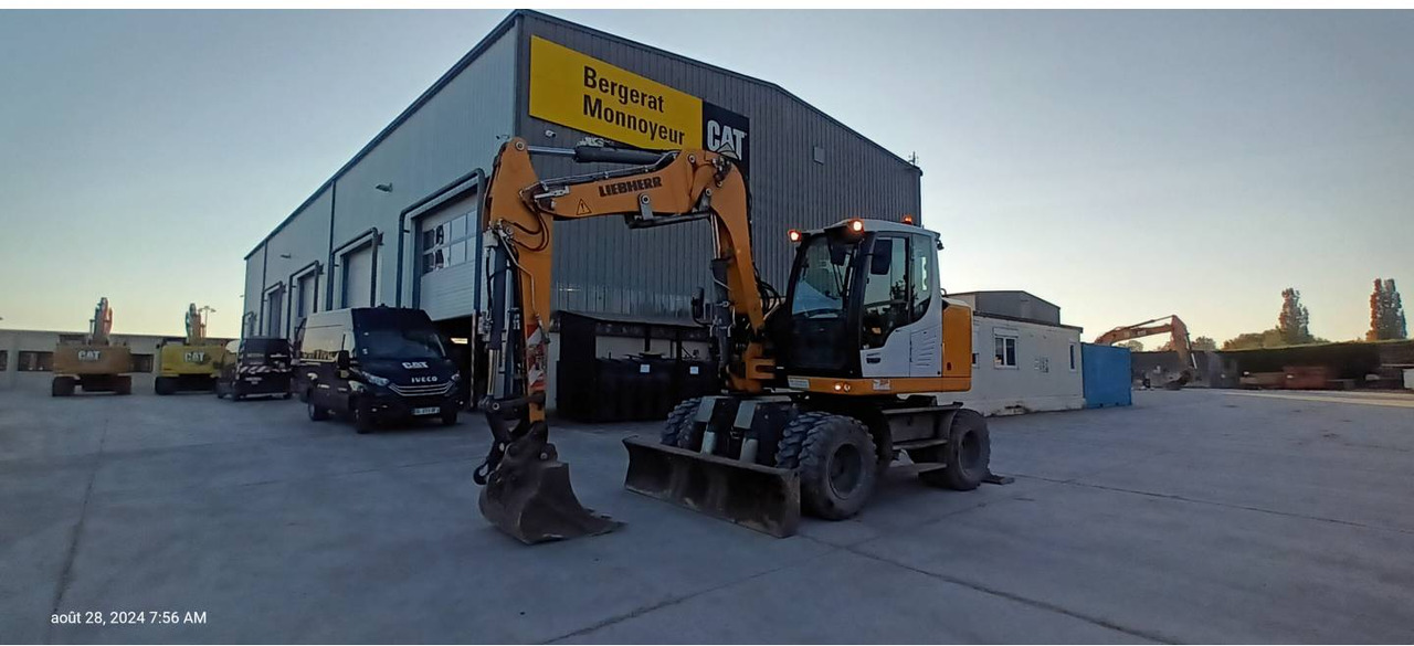 LIEBHERR A912 - حفارة على عجلات: صور 1 LIEBHERR A912 - حفارة على عجلات: صور 1