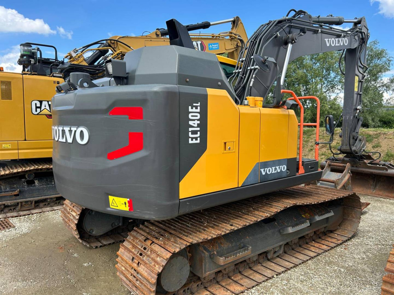 VOLVO CONSTRUCTION EQUIPMENT EC140 - حفارات زحافة: صور 3 VOLVO CONSTRUCTION EQUIPMENT EC140 - حفارات زحافة: صور 3