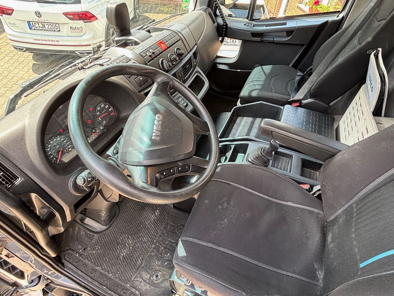 Iveco ML140E25 offene Pritsche, AHK - شاحنات مسطحة: صور 5 Iveco ML140E25 offene Pritsche, AHK - شاحنات مسطحة: صور 5