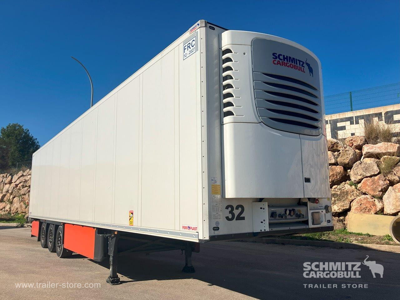 SCHMITZ Semiremolque Frigo Standard - متساوي نصف مقطورة: صور 1 SCHMITZ Semiremolque Frigo Standard - متساوي نصف مقطورة: صور 1