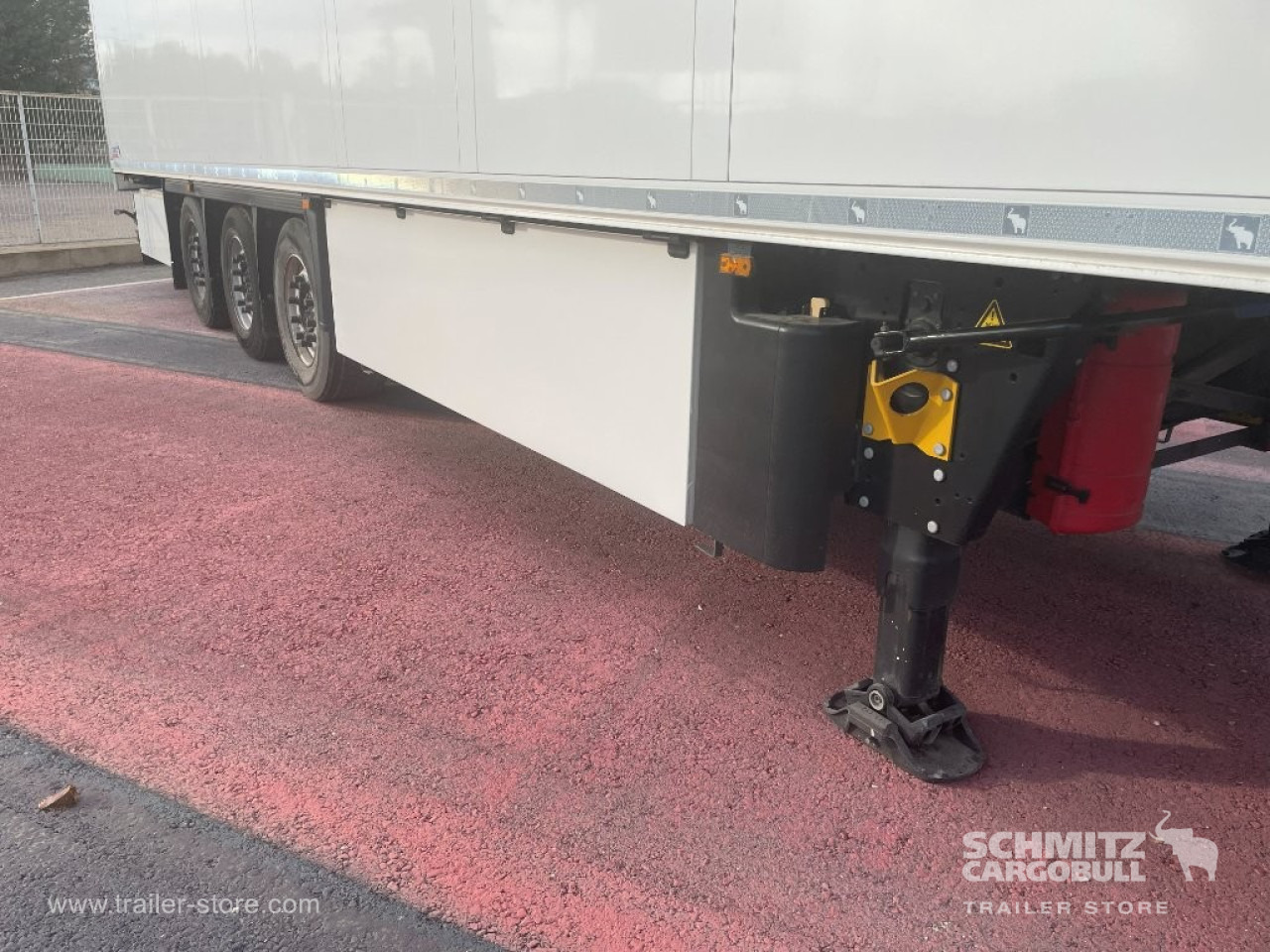 SCHMITZ Semiremolque Frigo Standard - متساوي نصف مقطورة: صور 3 SCHMITZ Semiremolque Frigo Standard - متساوي نصف مقطورة: صور 3