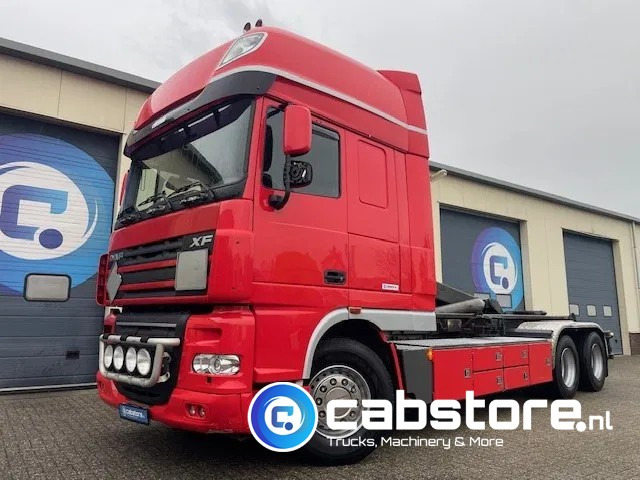 DAF XF 105 .460 FAS Euro 5 - 25 ton's Haakarmsysteem - Hooklift - Abrolkipper - Year 2006 - ANALOG TACHO - شاحنة ذات الخطاف: صور 3 DAF XF 105 .460 FAS Euro 5 - 25 ton's Haakarmsysteem - Hooklift - Abrolkipper - Year 2006 - ANALOG TACHO - شاحنة ذات الخطاف: صور 3
