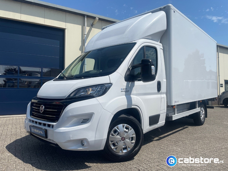 Fiat Ducato 2.3 Multijet 160 Pk Euro 6 - Bouwjaar 2021 - Handgeschakeld 6 speed - Airco - 3 zitplaatsen - Laadklep - بصندوق مغلق شاحنة: صور 2 Fiat Ducato 2.3 Multijet 160 Pk Euro 6 - Bouwjaar 2021 - Handgeschakeld 6 speed - Airco - 3 zitplaatsen - Laadklep - بصندوق مغلق شاحنة: صور 2