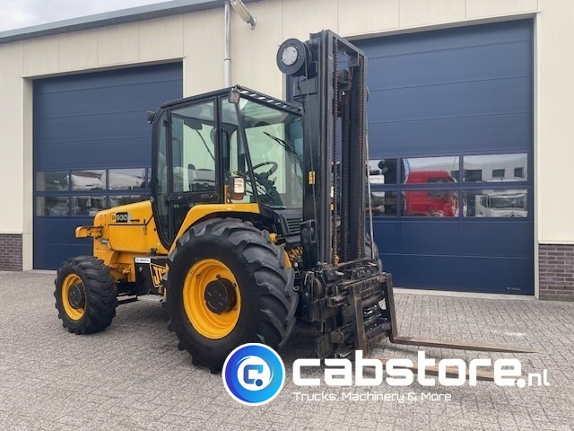 JCB 930 Off-Road forklift - Ruwterrein heftruck -Bouwjaar 2008 - 4x4 - 4WD - Side shift - Vorkverstelling - 550 cm hefhoogte - شاحنات الطرق الوعرة: صور 2 JCB 930 Off-Road forklift - Ruwterrein heftruck -Bouwjaar 2008 - 4x4 - 4WD - Side shift - Vorkverstelling - 550 cm hefhoogte - شاحنات الطرق الوعرة: صور 2