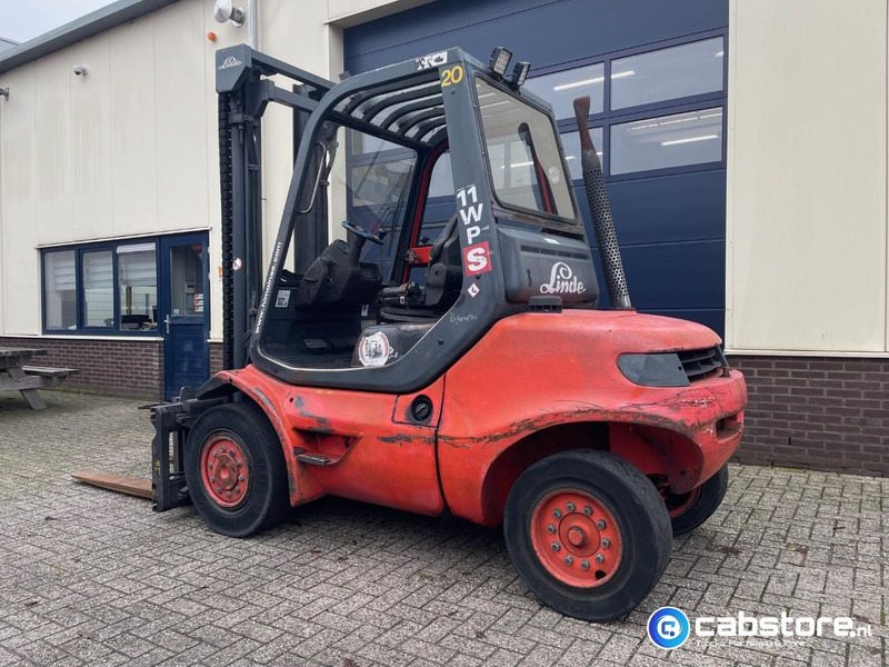 Linde H45D Bouwjaar 2002 - Draaiuren 15.485 - Side Shift - Vorkverstelling - Half gesloten cabine - 4500 kg - رافعة شوكية ديزل: صور 4 Linde H45D Bouwjaar 2002 - Draaiuren 15.485 - Side Shift - Vorkverstelling - Half gesloten cabine - 4500 kg - رافعة شوكية ديزل: صور 4