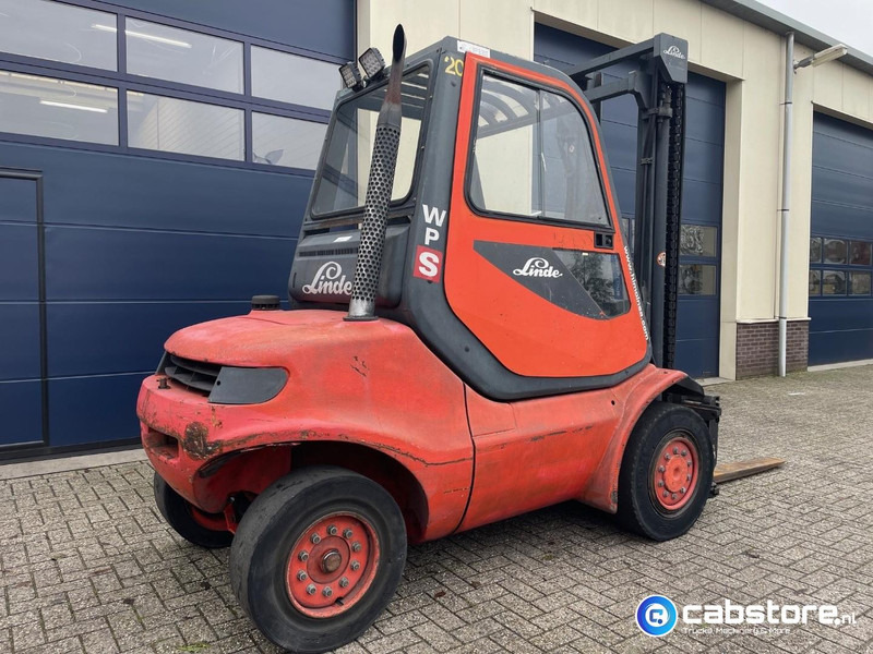 Linde H45D Bouwjaar 2002 - Draaiuren 15.485 - Side Shift - Vorkverstelling - Half gesloten cabine - 4500 kg - رافعة شوكية ديزل: صور 5 Linde H45D Bouwjaar 2002 - Draaiuren 15.485 - Side Shift - Vorkverstelling - Half gesloten cabine - 4500 kg - رافعة شوكية ديزل: صور 5