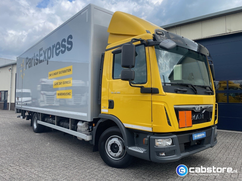MAN TGL 12.180 4x2 Euro 6 Bakwagen MAN TGL 12.180 Bakwagen Euro 6 - Bouwjaar 2016 - Km 394.831 - Laadklep - Good condition - بصندوق مغلق شاحنة: صور 2 MAN TGL 12.180 4x2 Euro 6 Bakwagen MAN TGL 12.180 Bakwagen Euro 6 - Bouwjaar 2016 - Km 394.831 - Laadklep - Good condition - بصندوق مغلق شاحنة: صور 2