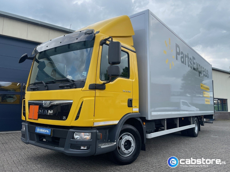 MAN TGL 12.180 4x2 Euro 6 Bakwagen MAN TGL 12.180 Bakwagen Euro 6 - Bouwjaar 2016 - Km 394.831 - Laadklep - Good condition - بصندوق مغلق شاحنة: صور 1 MAN TGL 12.180 4x2 Euro 6 Bakwagen MAN TGL 12.180 Bakwagen Euro 6 - Bouwjaar 2016 - Km 394.831 - Laadklep - Good condition - بصندوق مغلق شاحنة: صور 1