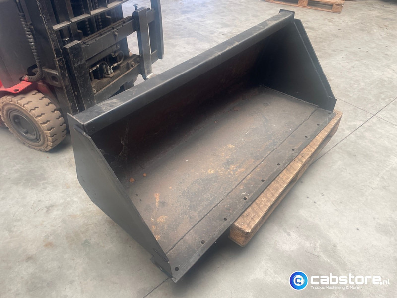 Strickland UK Laadschop Strickland UK Laadschop met Bobcat aansluiting - بكت - لودر: صور 1 Strickland UK Laadschop Strickland UK Laadschop met Bobcat aansluiting - بكت - لودر: صور 1