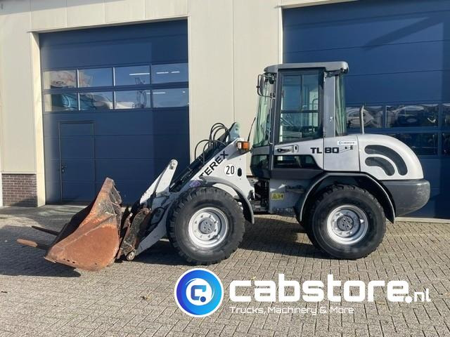 Terex TL 80 Wiellader - Bouwjaar 2008 - Urenstand 7490 - Palletvorken + Laadschop - Deutz Diesel - اللودر بعجل: صور 4 Terex TL 80 Wiellader - Bouwjaar 2008 - Urenstand 7490 - Palletvorken + Laadschop - Deutz Diesel - اللودر بعجل: صور 4